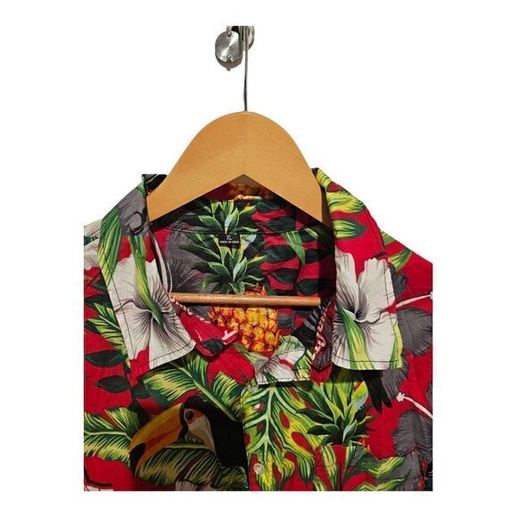 OHIO STATE Buckeyes Hawaiian Short Sleeve Button Down Shirt - Size XL - Picture 3 of 5